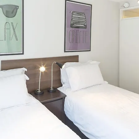 Parkside City Centre Apartment